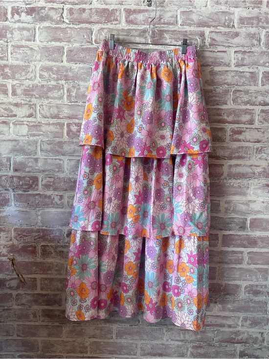 SSYS Dresses & Skirts - Tiered Floral Maxi Skirt in Pink